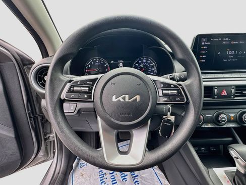 Certified 2023 Kia Forte LXS FWD image 14