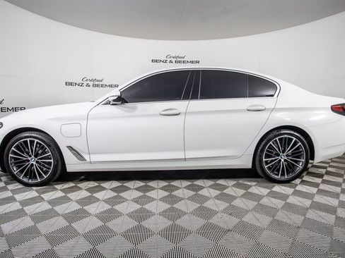 Used 2021 BMW 530e w/ Convenience Package RWD image 8