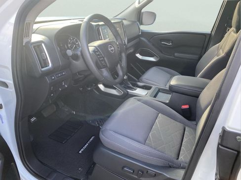 Used 2025 Nissan Frontier SV w/ SV Convenience Package AWD/4WD image 24