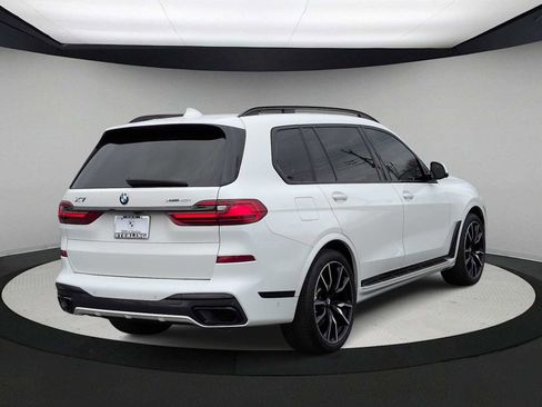 Certified 2022 BMW X7 xDrive40i w/ M Sport Package image 8