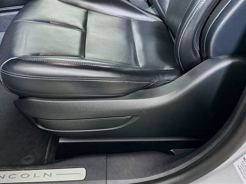 Used 2020 Lincoln Corsair AWD w/ Equipment Group 101A image 22