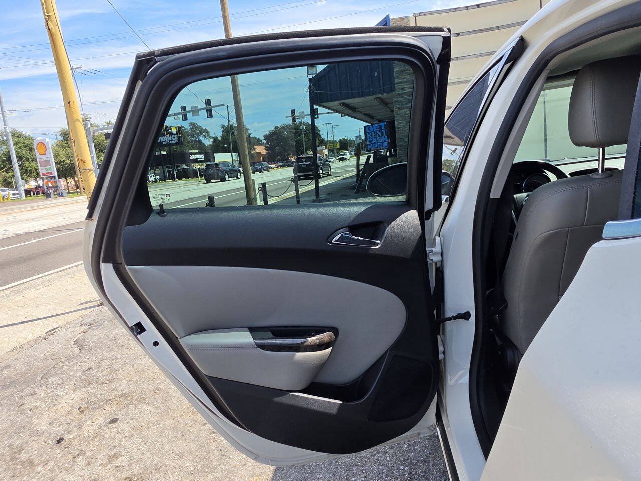 Used 2015 Buick Verano FWD image 13
