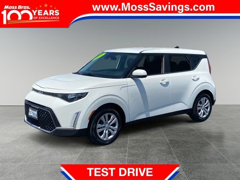 Used 2023 Kia Soul LX FWD image 1