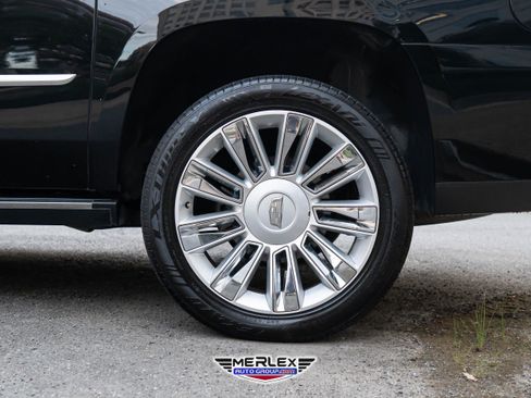 Used 2019 Cadillac Escalade ESV Platinum image 12