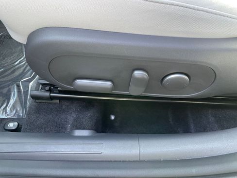 Used 2025 Hyundai Kona SEL image 23