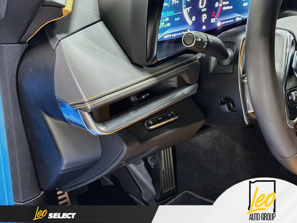 Used 2024 Chevrolet Corvette Z06 RWD image 13