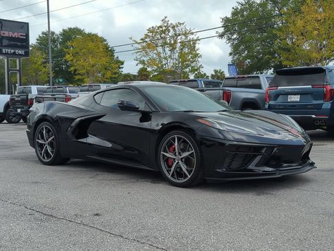 Used 2022 Chevrolet Corvette Stingray Premium Cpe w/ Z51 Performance Package RWD image 8
