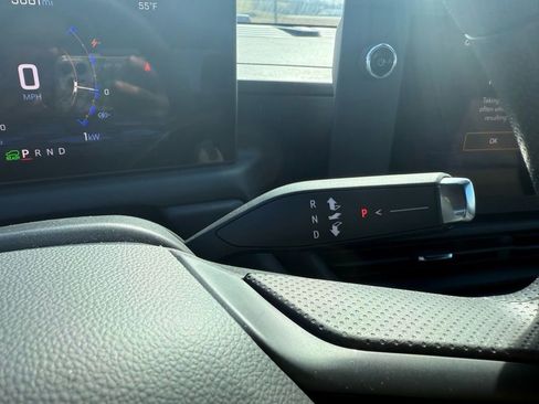 Used 2025 Chevrolet Silverado EV W/T image 30