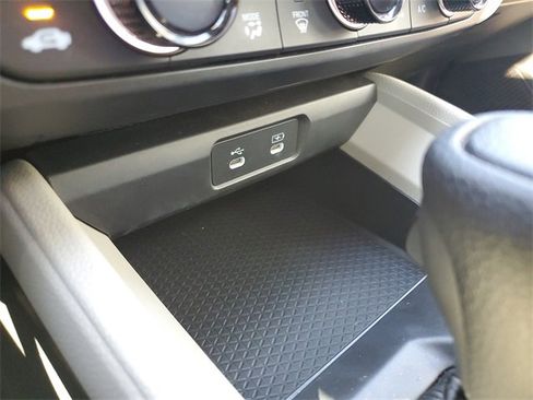 Used 2024 Honda Accord EX image 28