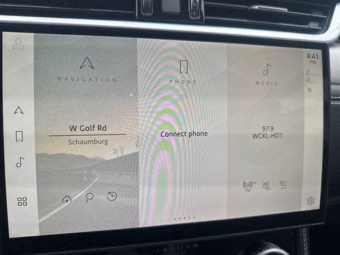 Used 2025 Jaguar F-PACE R-Dynamic S image 14