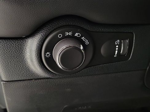 Used 2024 Dodge Durango GT AWD/4WD image 9