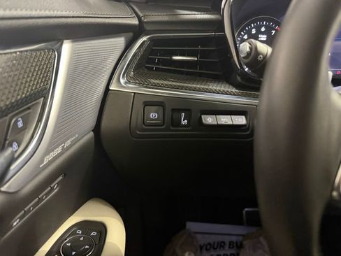 Used 2022 Cadillac XT5 Sportv w/ Technology Package image 17