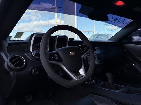 Used 2014 Chevrolet Camaro SS w/ SS Performance Package image 9