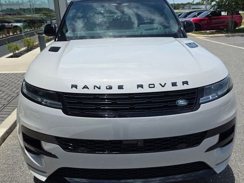 New 2026 Land Rover Range Rover Sport Dynamic SE AWD/4WD image 2