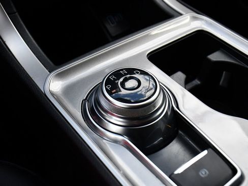 Used 2024 Ford Edge SEL w/ Convenience Package image 27