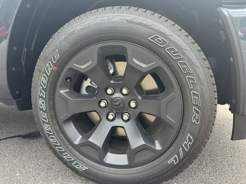Used 2026 RAM 1500 Big Horn w/ Night Edition AWD/4WD image 12
