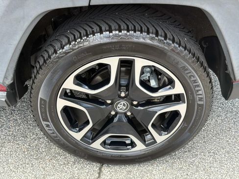 Used 2019 Toyota RAV4 Adventure w/ Cold Weather Package AWD/4WD image 19