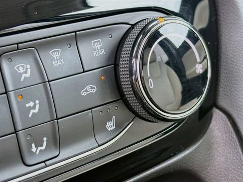 Used 2023 Buick Encore GX Preferred w/ Cold Weather Comfort Package FWD image 20