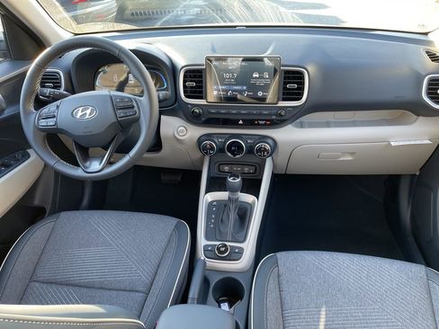 New 2026 Hyundai Venue SEL image 7
