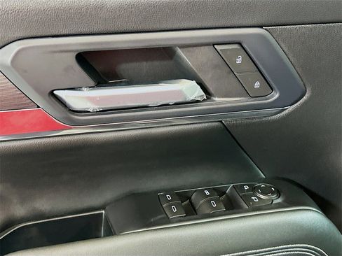 Used 2026 GMC Terrain Elevation w/ Elevation Premium Package image 16