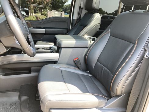 Used 2025 Ford F350 Lariat w/ Lariat Ultimate Package AWD/4WD image 23