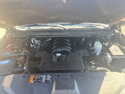 Used 2020 Chevrolet Suburban Premier w/ Premier Plus Edition image 27