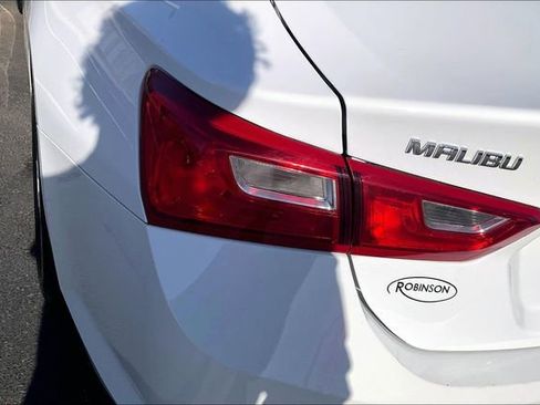 Used 2023 Chevrolet Malibu LT image 29