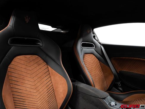 Used 2022 Maserati MC20 Coupe RWD image 43