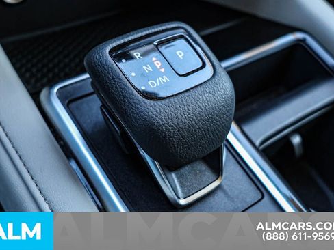 Used 2024 Nissan Pathfinder SV image 50