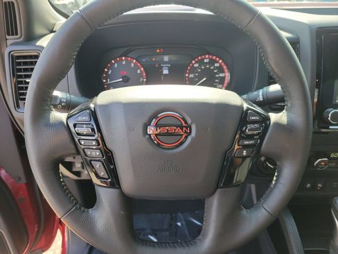 Certified 2022 Nissan Frontier PRO-4X w/ Pro-4X Premium Package AWD/4WD image 18