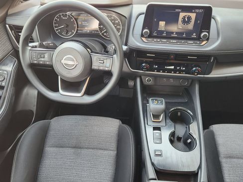 Used 2022 Nissan Rogue SV FWD image 27