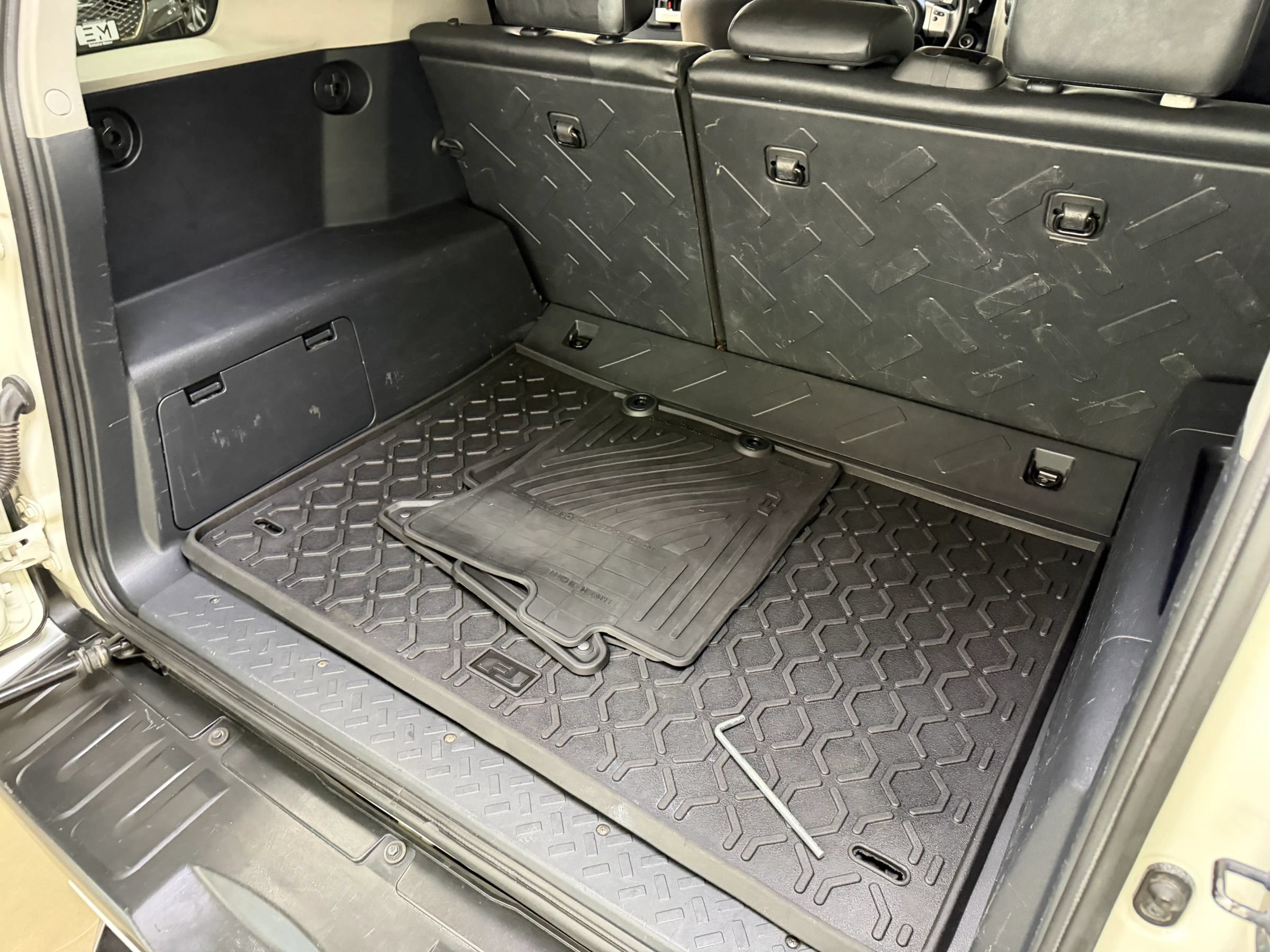 Used 2013 Toyota FJ Cruiser 4WD w/ Convenience Pkg image 20