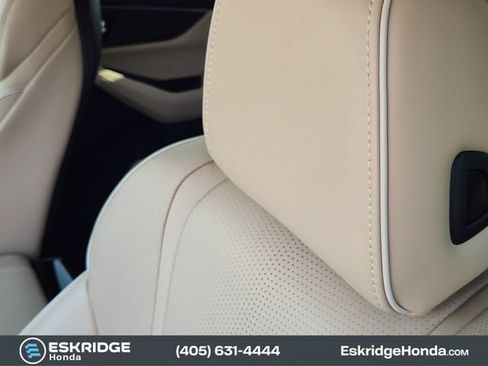 Used 2023 Acura MDX SH-AWD w/ Advance Package image 16