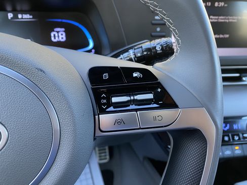 Used 2025 Hyundai Elantra Sport image 19