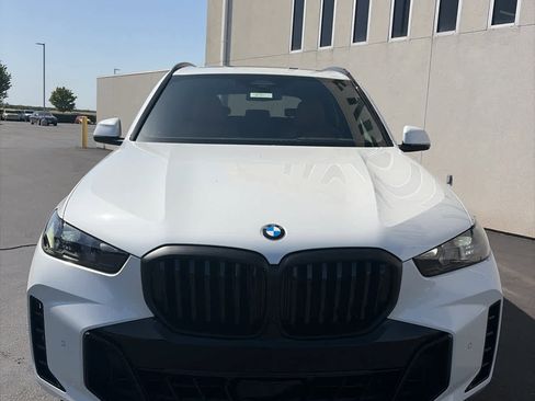 New 2026 BMW X5 sDrive40i w/ M Sport Package image 2