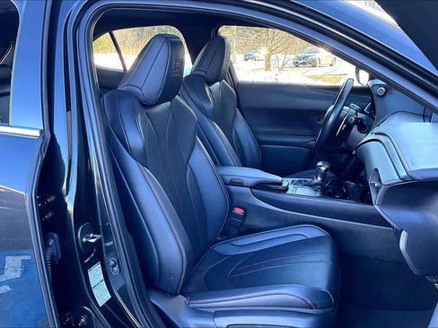 Used 2021 Lexus UX 250h F Sport w/ F Sport Premium Package image 8