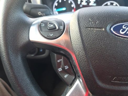 Used 2022 Ford Transit Connect XL image 15