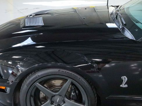Used 2007 Ford Mustang Shelby GT500 RWD image 33