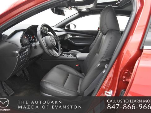 Used 2025 MAZDA MAZDA3 Hatchback w/Premium Plus Pkg image 23