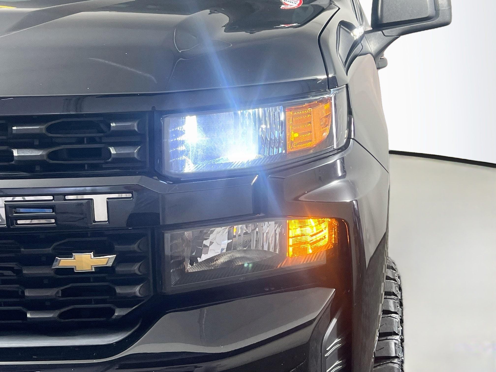 Used 2021 Chevrolet Silverado 1500 Custom RWD image 11
