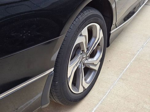 Used 2020 Honda Accord EX image 25