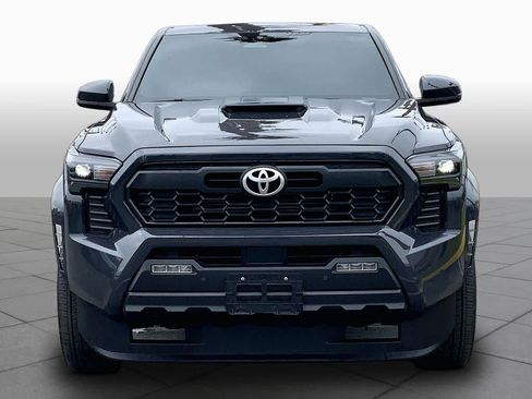 Certified 2024 Toyota Tacoma TRD Sport w/ TRD Sport Upgrade Package AWD/4WD image 3