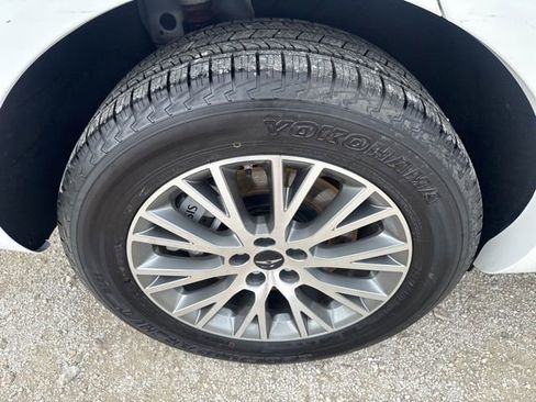 Used 2025 Genesis GV80 2.5T Standard AWD/4WD image 25