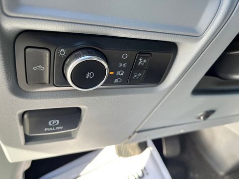 Used 2023 Ford F150 XLT w/ Trailer Tow Package image 11