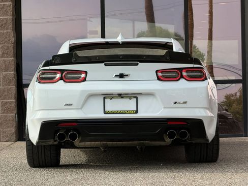 Used 2019 Chevrolet Camaro SS RWD image 10