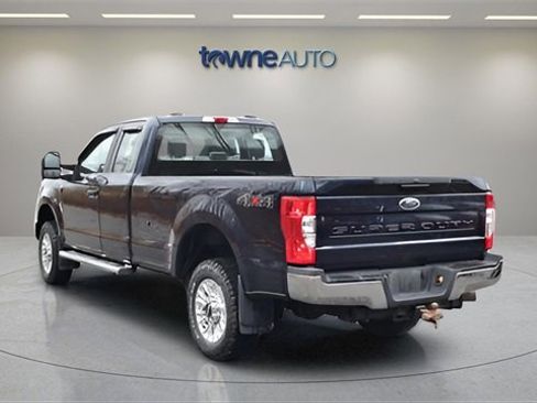 Used 2022 Ford F250 XL w/ STX Appearance Package image 4