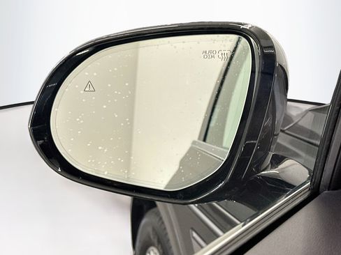 Used 2025 Genesis GV80 2.5T Standard AWD/4WD image 16