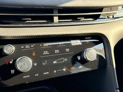 New 2026 INFINITI QX60 Sport w/ Dark Cargo Package image 5