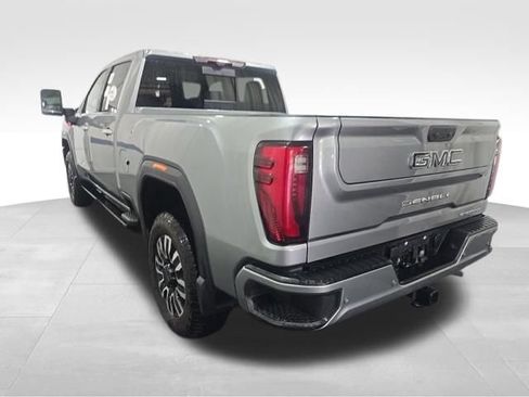 Used 2025 GMC Sierra 2500 Denali Ultimate AWD/4WD image 5