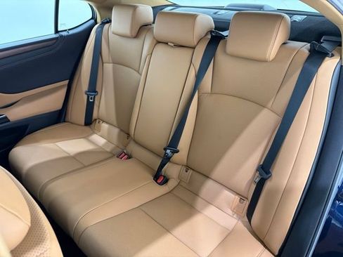 Used 2023 Lexus ES 350 w/ Premium Package FWD image 16